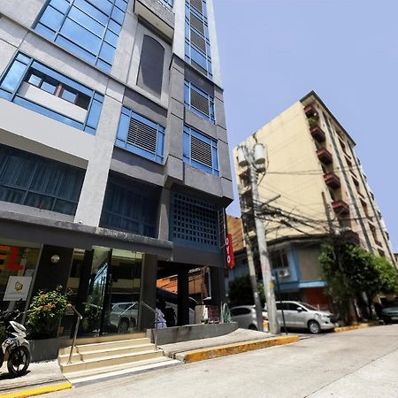 Vaccinated Staff - OYO 837 Kysabel Hotel Paco Exterior foto